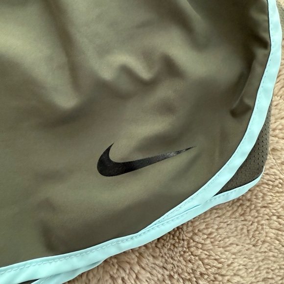 Nike Dr-Fit Standard Running shorts Sz M olive green pull toggle elastic waist - Picture 5 of 9